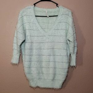 Willow and Clay Sweater 3/4 sleeves Size Medium
